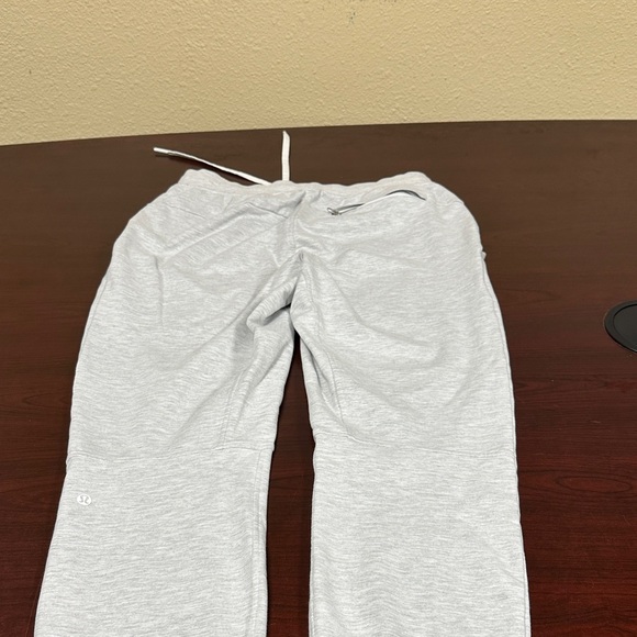 lululemon athletica Gray Sweatpants, String/Side & Back Pockets, NWOT - Picture 5 of 12